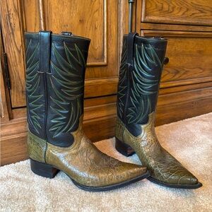 Stylish Black and Olive Cowboy Boots